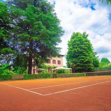 B & B Villa Dell'Usignolo Nerviano Bagian luar foto