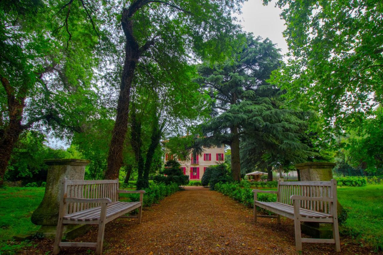 B & B Villa Dell'Usignolo Nerviano Bagian luar foto