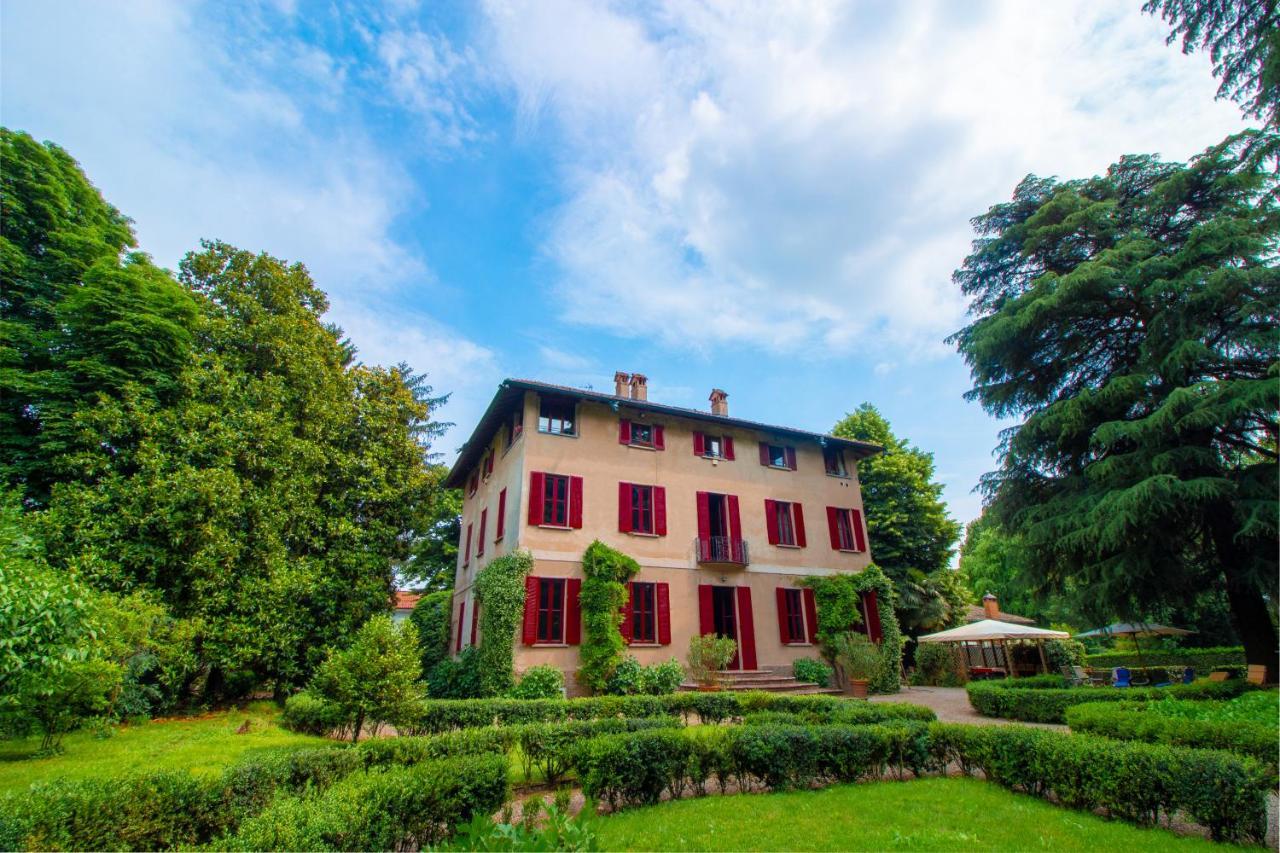 B & B Villa Dell'Usignolo Nerviano Bagian luar foto